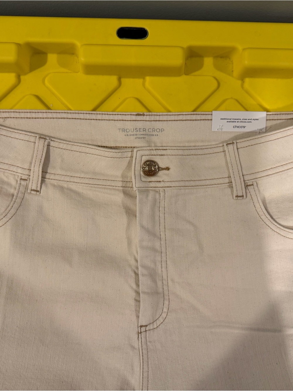 Chico's Cream Trouser Crop Pants with Gold Button